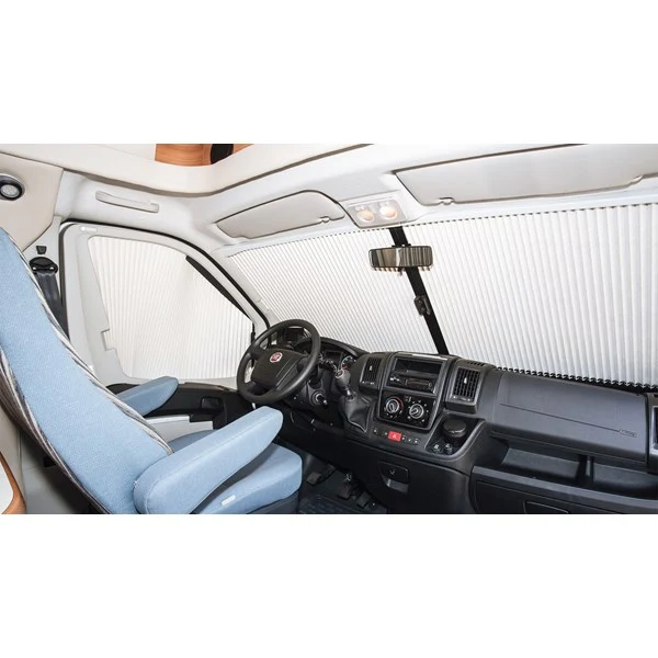 Gardin Remi front IV till Ducato serie 8 2021/08>. För bil med stor sensorbox.