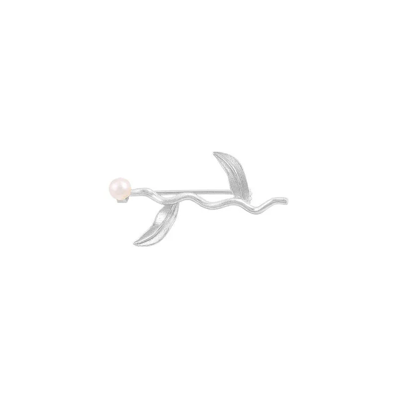 Hultquist Copenhagen - Marigold Pearl brosch, 3,5 cm - Silver