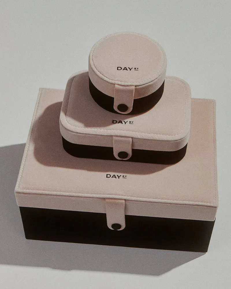 DAY ET - Smyckeskrin, Round - Silver Gray