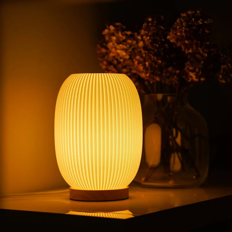 Mira - Dæmpbar bordlampe med rillet design
