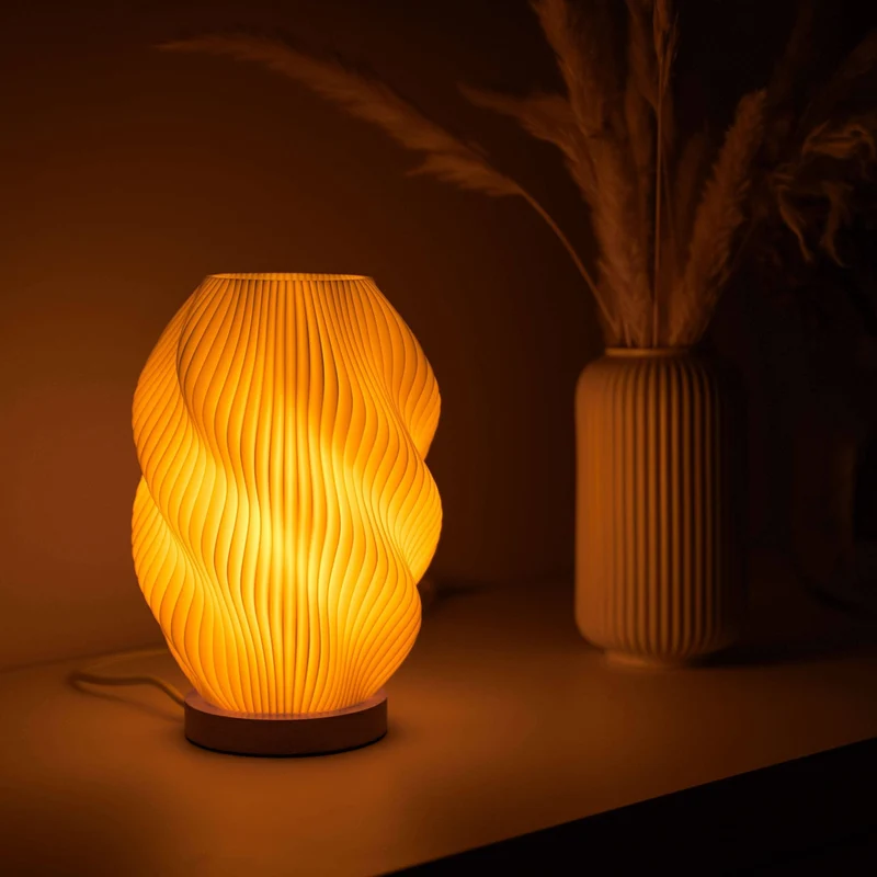 Vega - Dæmpbar bordlampe med organisk design