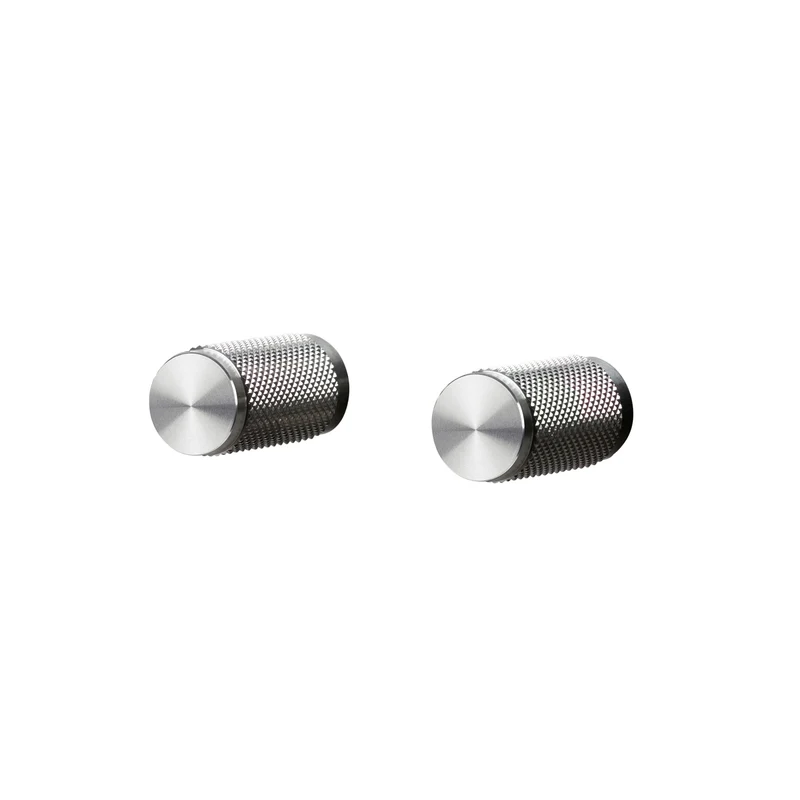 Cross möbelknopp i rostfritt stål med diamantslipat mönster – 2 st. • Buster + Punch