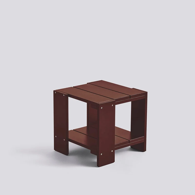 Crate L49,5 × B49,5 × H45 cm Sidobord Iron red – massiv furu med vattenbaserad lack