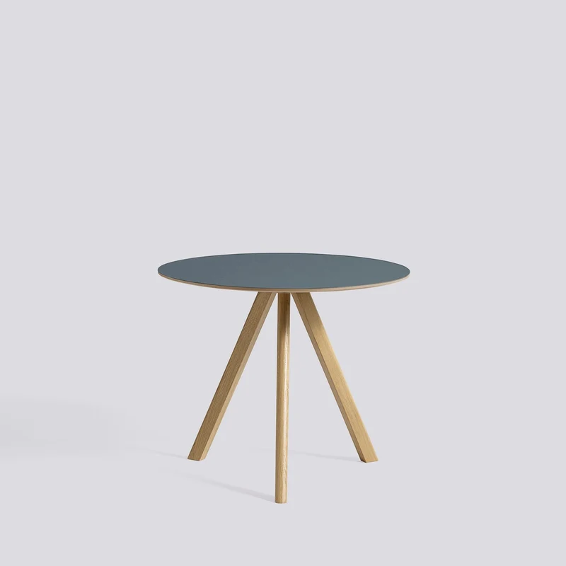 CPH 20 Ø90 × H73 cm Matbord Smokey blue – linoleum, massiv ek med vattenbaserad lack