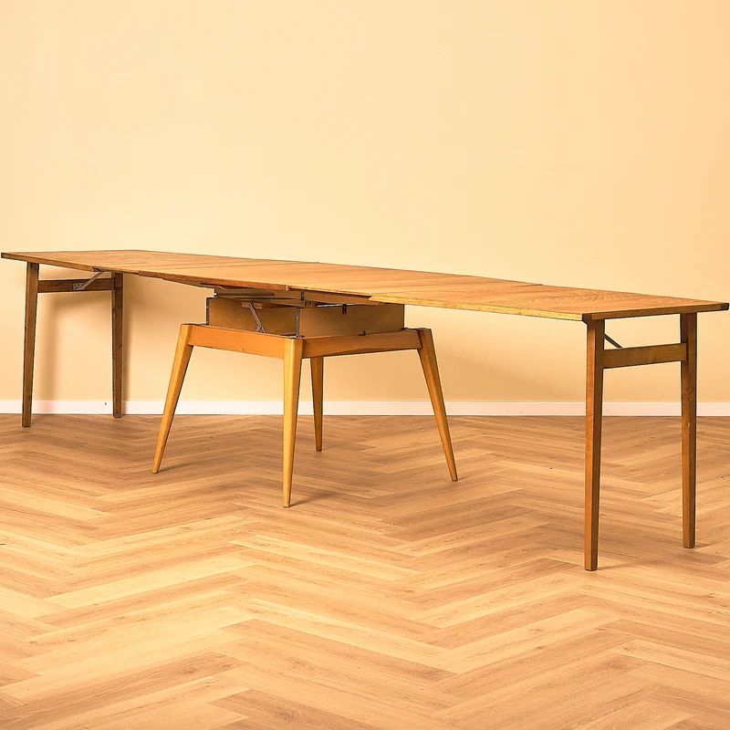Extandable swedish coffee table in teak & beech