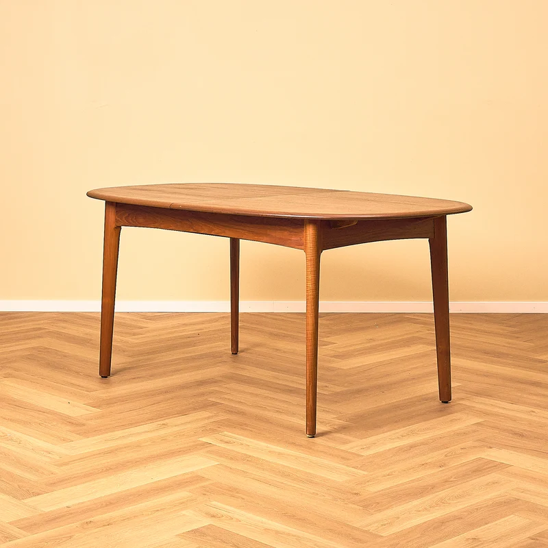 Danish oval dining table in teak by Svend Aage Madsen for Elsteds Møbelfabrik