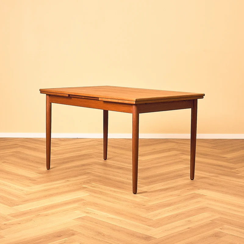 Teak Dining table with pull-out leaves