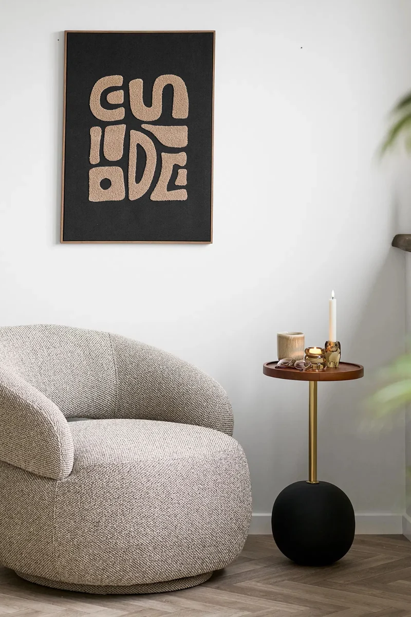 Tine Tuftad Väggdekoration Svart/beige