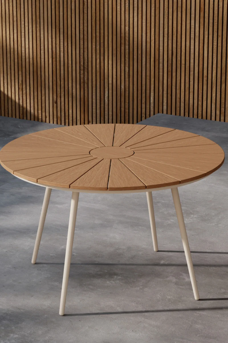 Slut för säsongen. San Vito Matbord Beige Trä 120cm