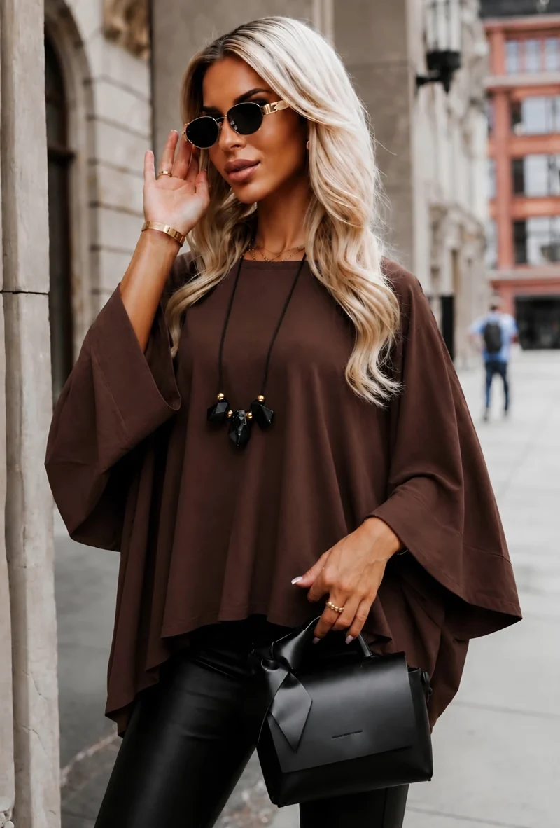 Böljande oversized topp med halsband Brun