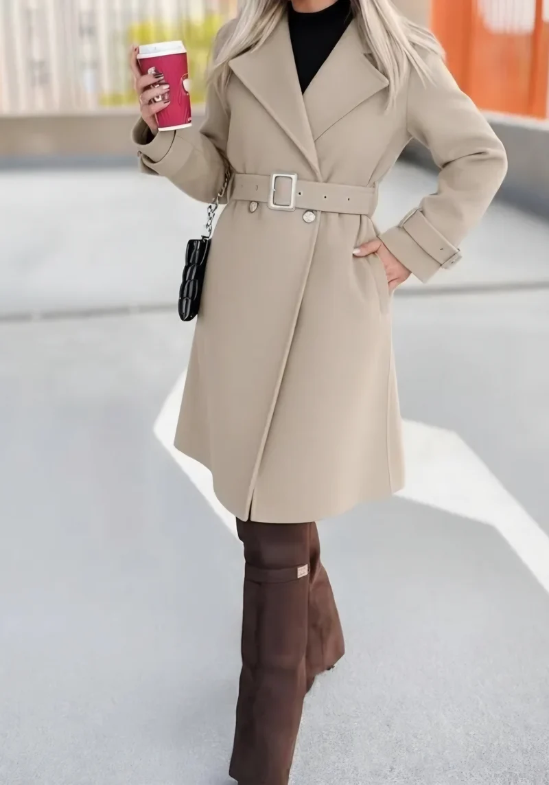 Kappa med bälte Beige